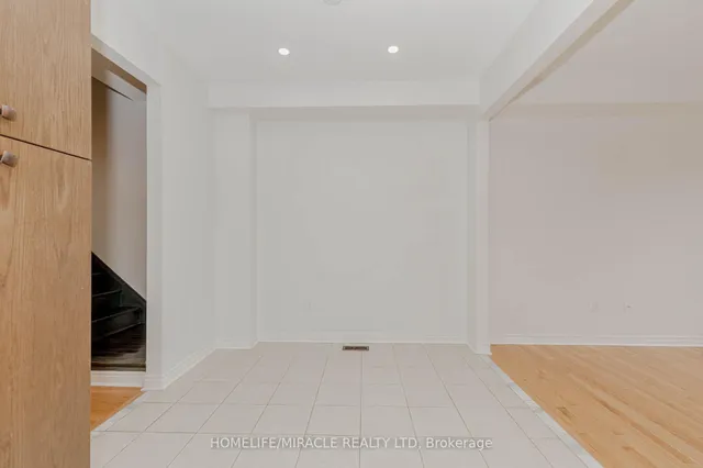 Additional image 26 of 1015 Job Cres