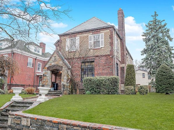 8044 Narrows Ave, Brooklyn, NY 11209