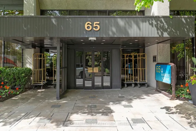 Additional image 3 of 65 Harbour Sq Unit 3206