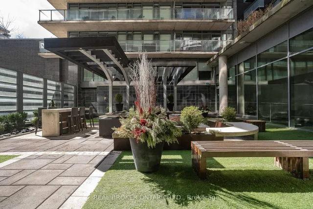 Additional image 21 of 95 Bathurst St Unit 1201