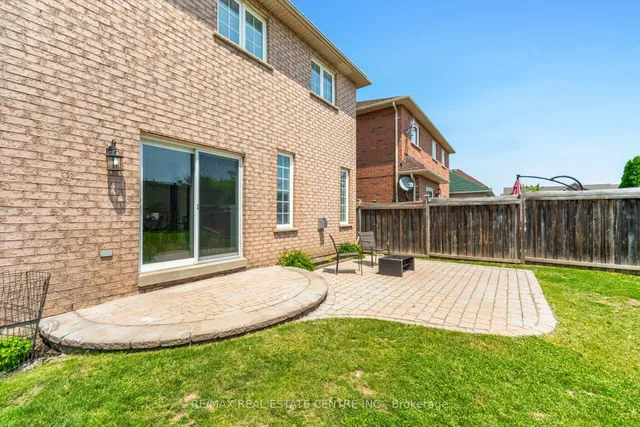 Additional image 34 of 221 Ellis Cres