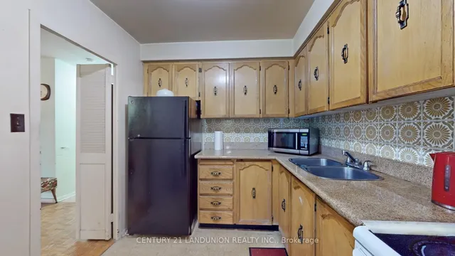 Additional image 16 of 825 Kennedy Rd Unit 207