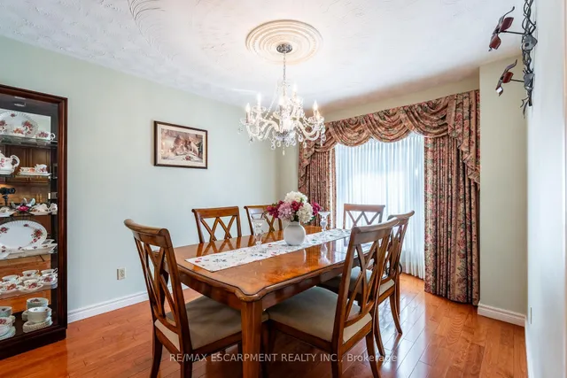 Additional image 16 of 10 Shadowdale Dr