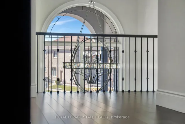 Additional image 29 of 7 Bernini Crt