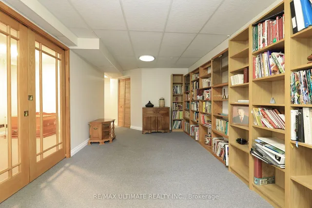 Additional image 31 of 1169 Ewing Cres