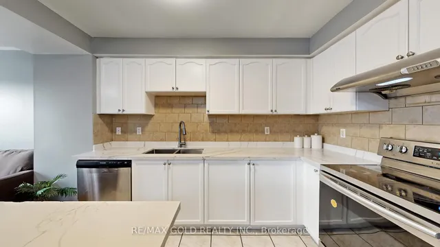 Additional image 10 of 64 Sweet Clover Cres