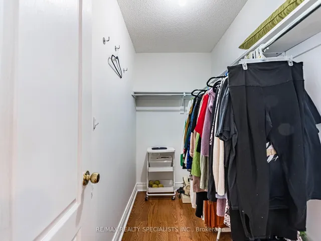 Additional image 40 of 1776 Samuelson Circ