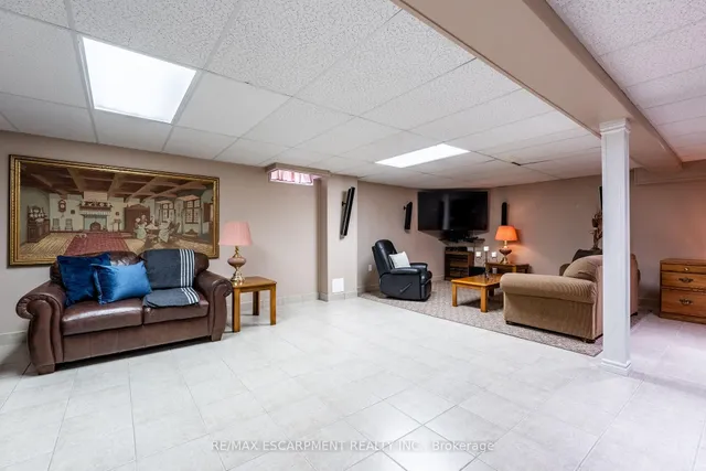 Additional image 34 of 18 Bellstone Lane