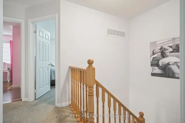 Additional image 14 of 477 Farlow Cres