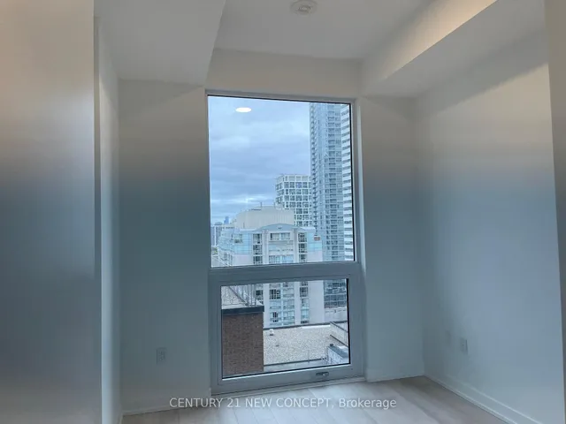 Additional image 16 of 39 roehampton Ave Unit 1204