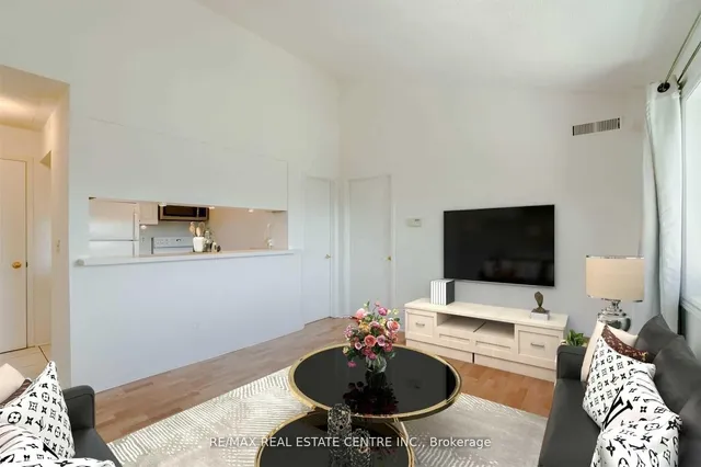 Additional image 8 of 85 Bristol Rd Unit 169