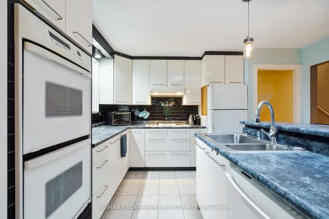 Additional image 14 of 82 Skyline Dr