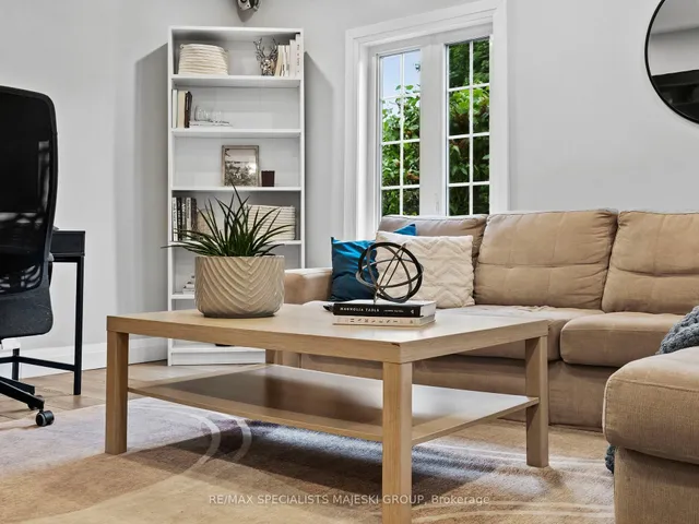 Additional image 13 of 211 Alderbrae Ave