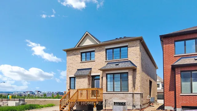 Additional image 46 of 328 Bergamot Ave