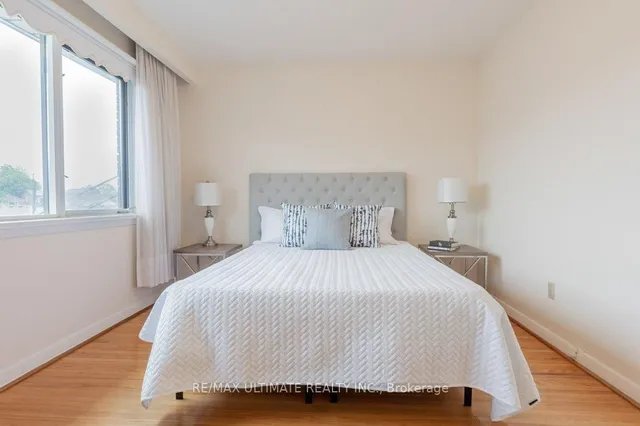 Additional image 25 of 28 Lacey Ave