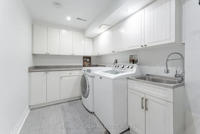 Additional image 13 of 1855 Maple Ridge Dr Unit 33