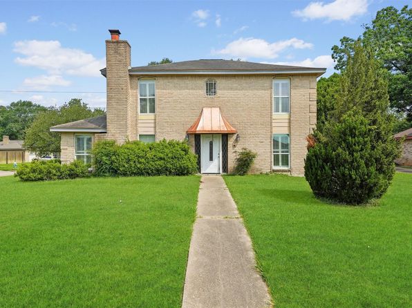 4522 Geneva Dr, Houston, TX 77066
