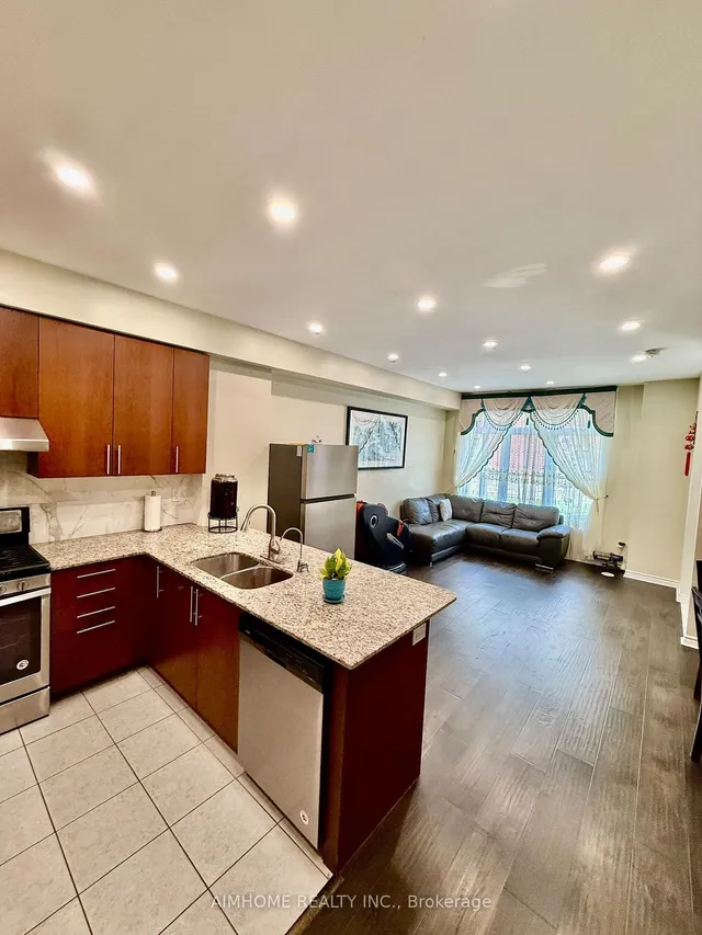 Additional image 7 of 4 Eaton Park Lane Unit 9