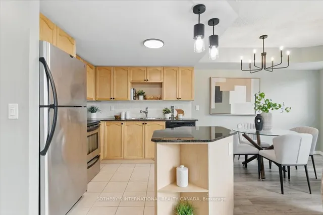 Additional image 12 of 18 yonge St Unit 2903