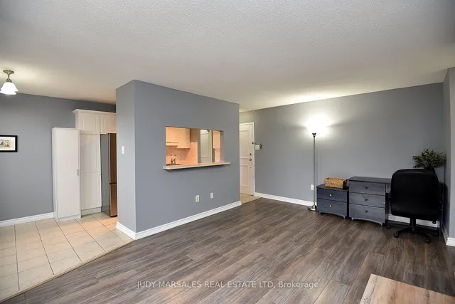 Additional image 10 of 1950 Main St Unit 302