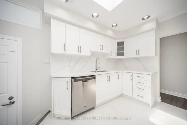 Additional image 19 of 106 Silverstone Dr