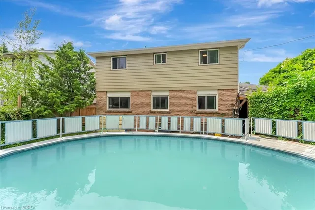 Additional image 43 of 307 Erindale Dr