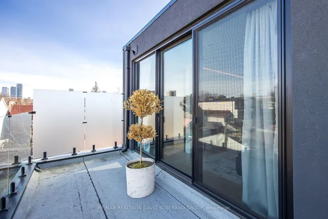 Additional image 32 of 102 Ulster St