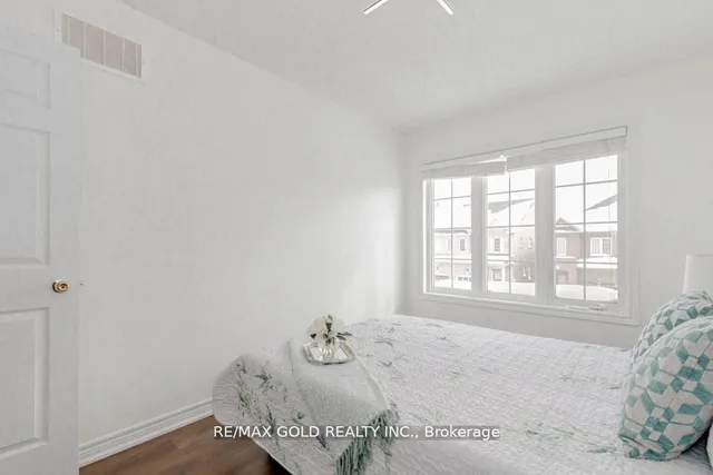 Additional image 32 of 66 Crumlin Cres