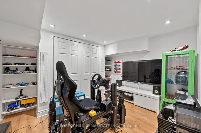 Additional image 35 of 69 Westgate Blvd