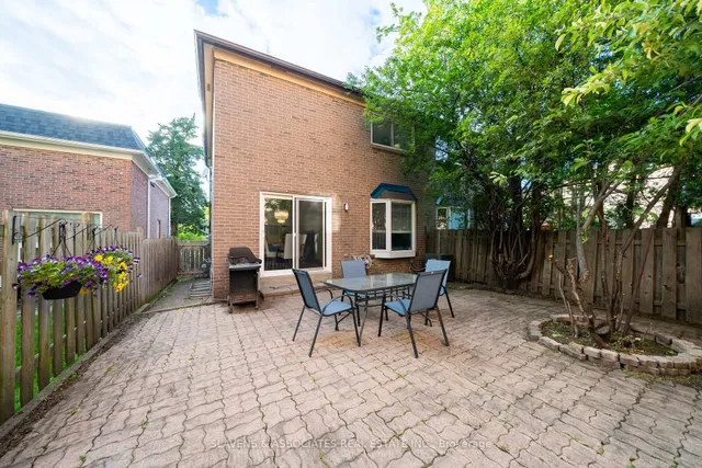 Additional image 28 of 132 Stillwater Cres