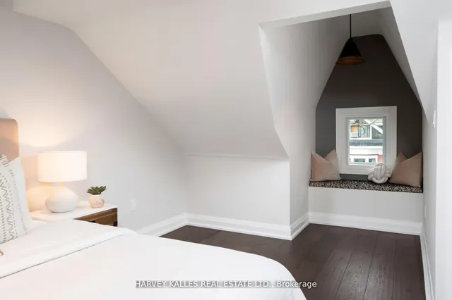 Additional image 29 of 65 Tiverton Ave