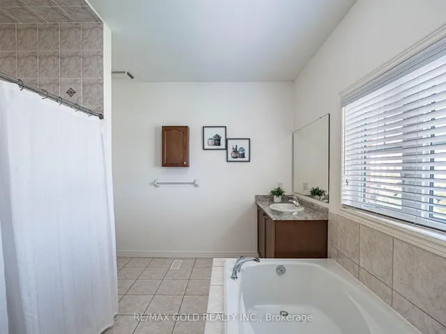 Additional image 21 of 18 Divinity Circ