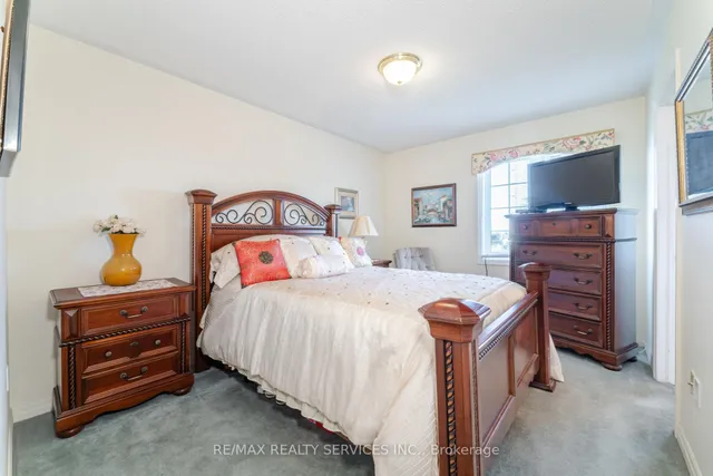 Additional image 30 of 18 Sherbo Cres