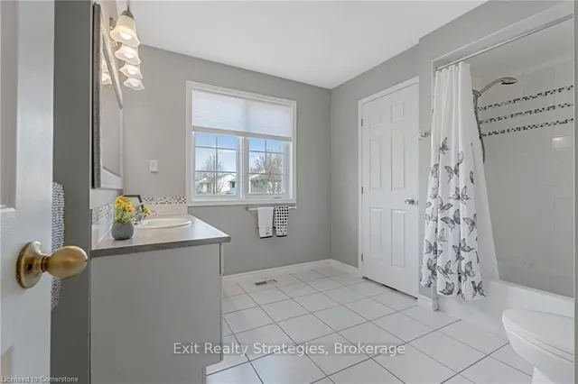 Additional image 28 of 158 Duncairn Cres