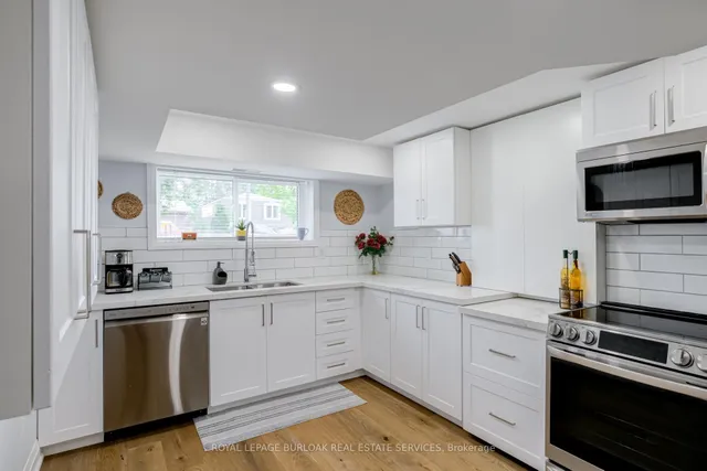 Additional image 33 of 5199 Broughton Cres