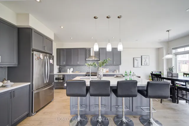 Additional image 16 of 2 William Dunlop St