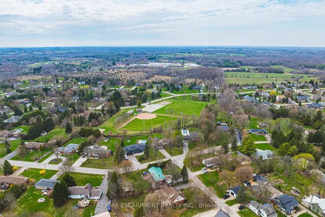 Additional image 36 of 110 Freelton Rd