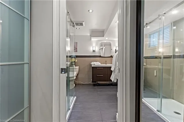 Additional image 29 of 380 Bryant Cres