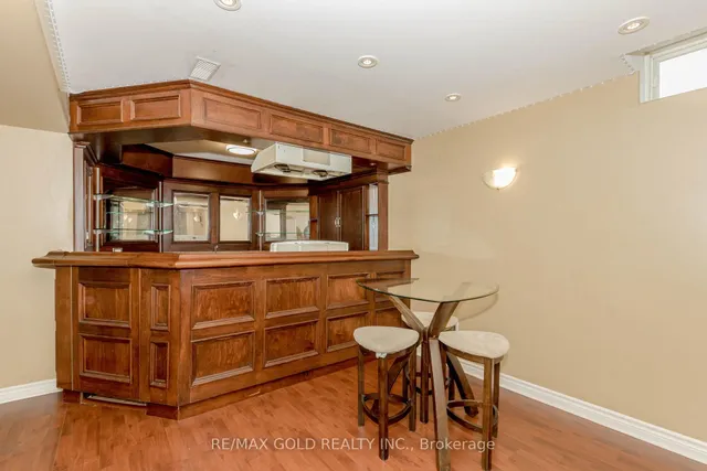 Additional image 28 of 87 Queen Mary Dr