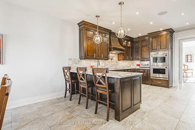 Additional image 12 of 221 Glover Rd