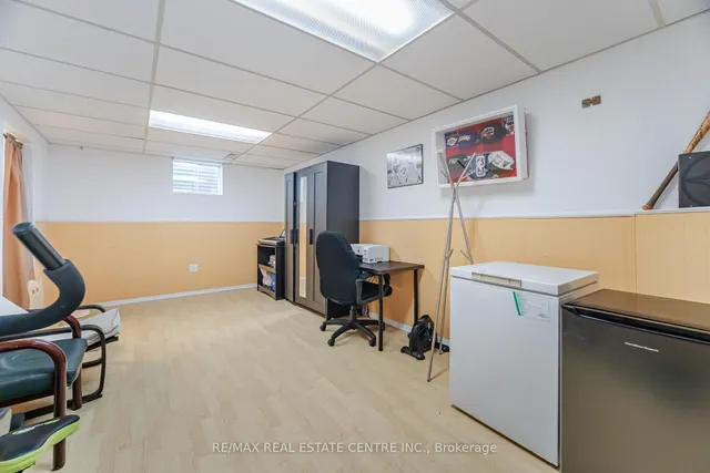 Additional image 26 of 54 Royal Palm Dr