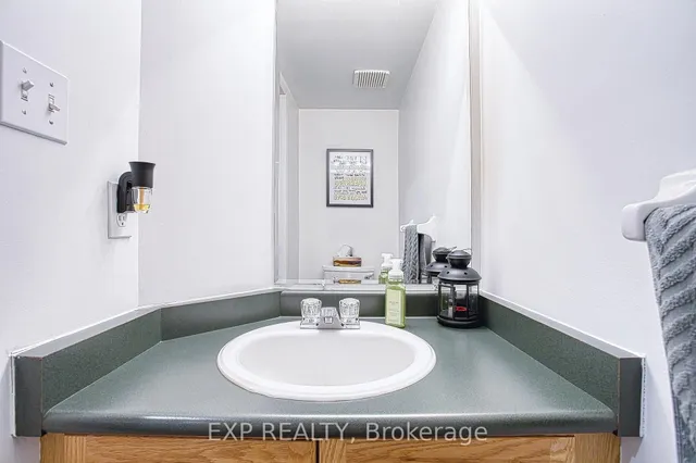 Additional image 7 of 100 Vineberg Dr Unit 9