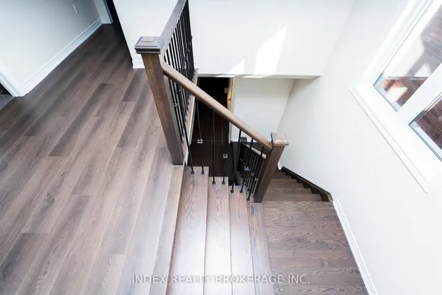 Additional image 30 of 32 Lackington St