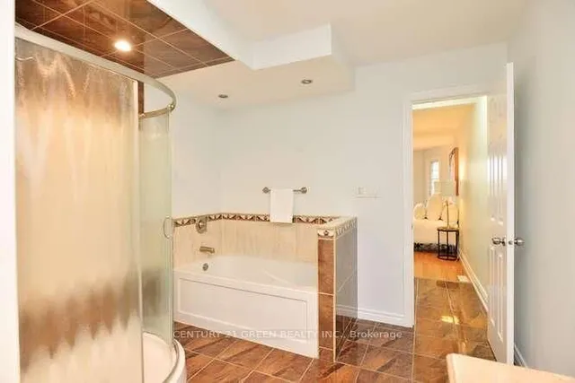 Additional image 29 of 14 Smye Crt