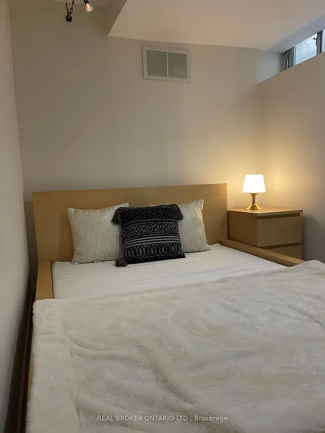 Additional image 46 of 143 Parkmount Rd