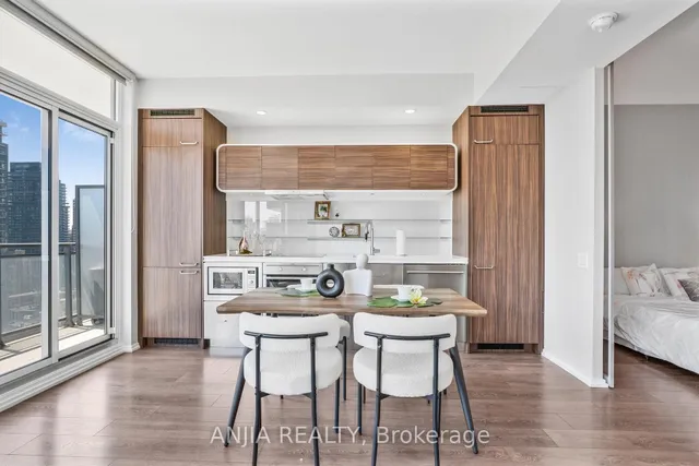 Additional image 15 of 45 CHARLES St Unit 2215