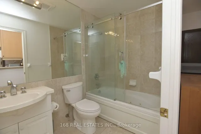 102 Bloor Street West St Unit 910