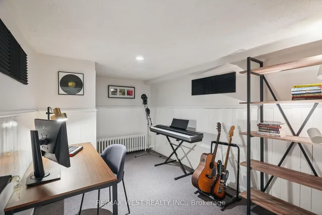 Additional image 12 of 2 Leyton Ave