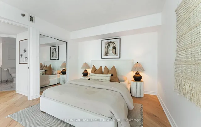 Additional image 28 of 38 Elm St Unit 2700