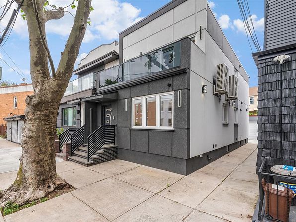 6113 62nd St, Flushing, NY 11379